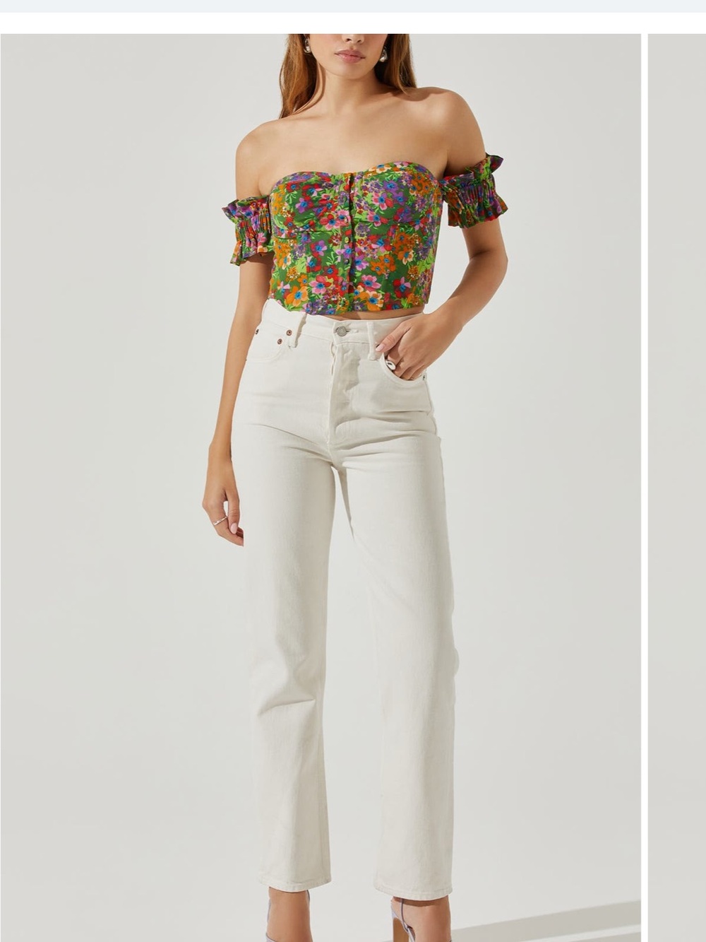 Astr the label off the shoulder crop top - Picture 3 of 6